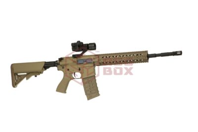 CM16 R8 Desert