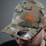 FLEXFIT Cap ANAREUS Spider logo orange - Multicam(R) - obrazek 3