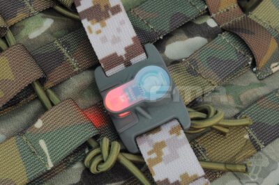 FMA MOLLE System Strobe Light Dark Earth, Black Case - Red - obrazek 3