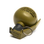 PYROSOFT 10x P-67G NATO Airsoft Hand Grenade (Peas) - Khaki - obrazek 4