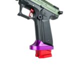 CTM AAP-01 CNC Enlarged Flared Magwell - Violet - obrazek 5