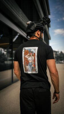 ANAREUS T-shirt Lethal Beauties (QUEEN) - Black - obrazek 3