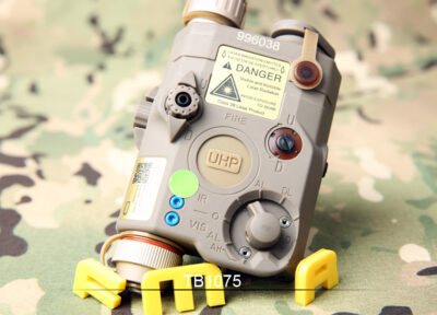 FMA AN/PEQ15 LA5-C UHP Version (LED Flashlight, Green / IR Laser) - Tan - obrazek 7