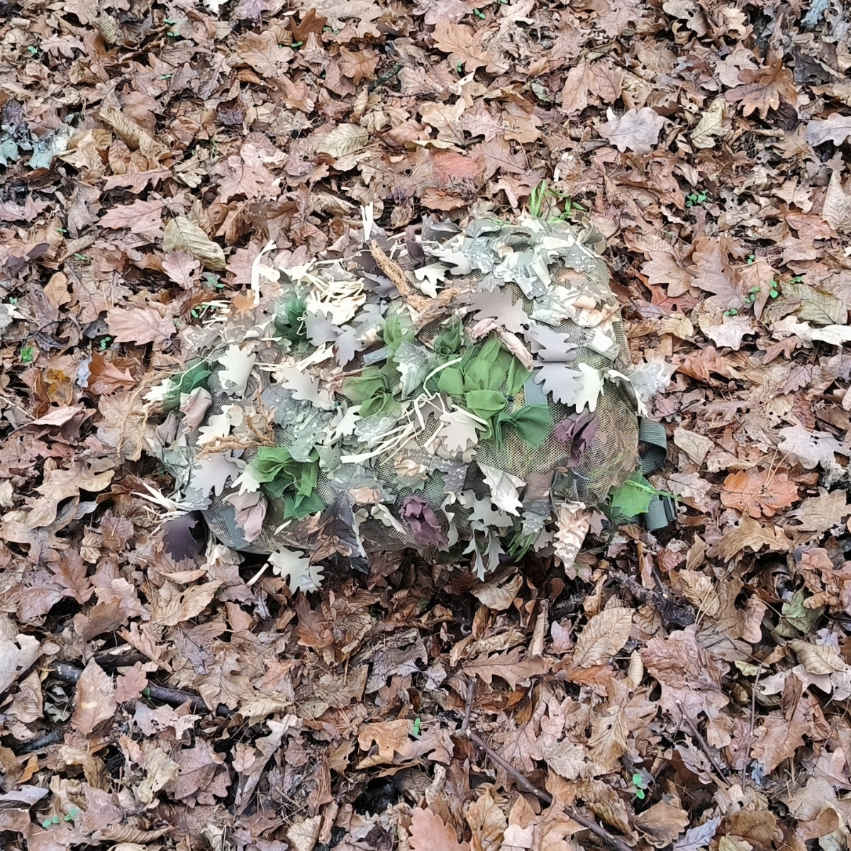 ANAREUS Pack of 3D SilkLeaf Camouflage Leaves, Large (308 Pcs) - Brown OD-A-ANAR91-L asgbox.pl ANAREUS Pack of 3D SilkLeaf Camouflage Leaves, Large (308 Pcs) - Brown - obrazek 6