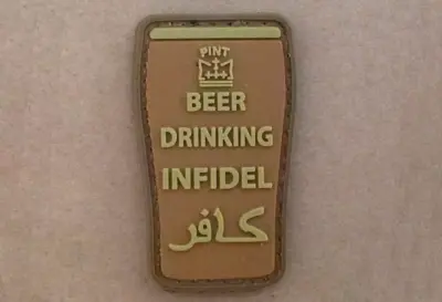asgbox.pl - Naszywka 3D - Beer drinking infidel - Coyote