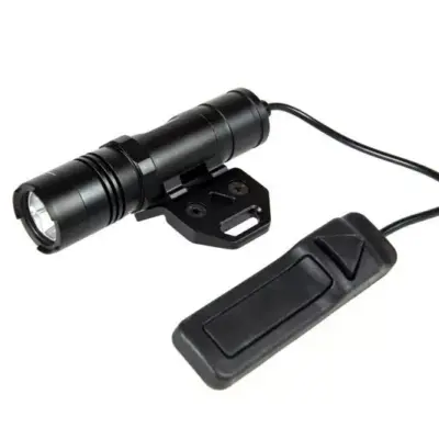 asgbox.pl - Latarka taktyczna FAST 302K-BK - czarna