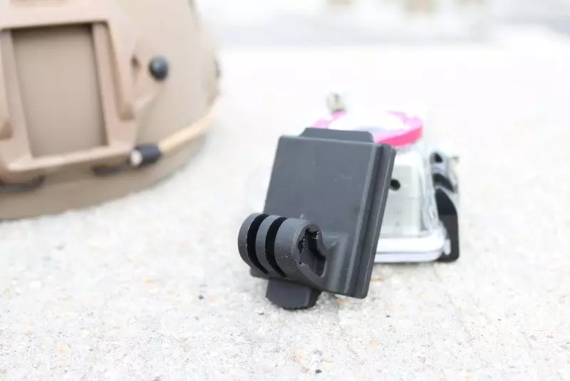 Montaż nahełmowy do kamer typu GoPro HR3 / HR2 TMC-31-005047-00 asgbox.pl asgbox.pl - Montaż nahełmowy do kamer typu GoPro HR3 / HR2