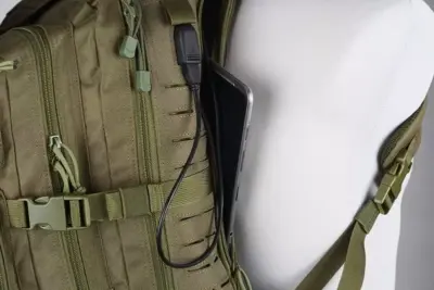 Plecak typu Assault Pack Laser-Cut USB - oliwkowy - obrazek 4