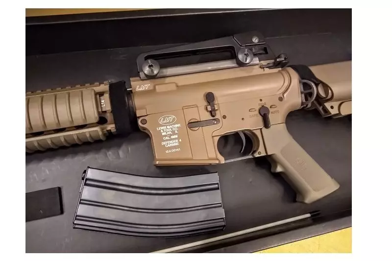 Replika karabinka LMT Defender RIS - tan (OUTLET) OUT-72-028360-00 asgbox.pl asgbox.pl - Replika karabinka LMT Defender RIS - tan (OUTLET)