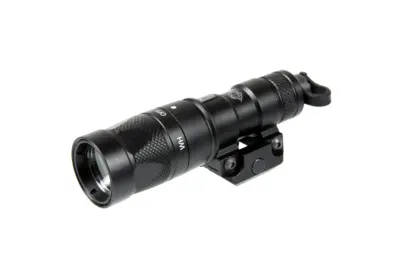 Latarka taktyczna M300W KM1-A Scout Light - czarna - obrazek 2