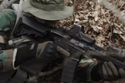 Replika karabinka SA-B03 ONE™ SAEC™ System - Half Tan - obrazek 4