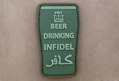 asgbox.pl - Naszywka 3D - Beer drinking infidel - Olive