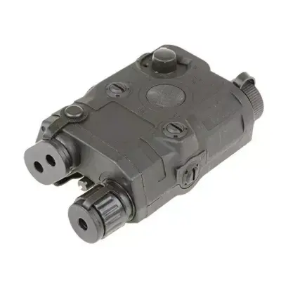 Replika AN/PEQ 15 z celownikiem laserowym - czarny FMA-10-008649-00 asgbox.pl Replika AN/PEQ 15 z celownikiem laserowym - czarny FMA-10-008649-00 asgbox.pl