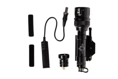 asgbox.pl - Latarka taktyczna M620V - czarna