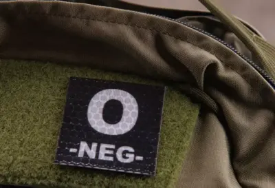 Naszywka IR z grupą krwi: 0 NEG - obrazek 3
