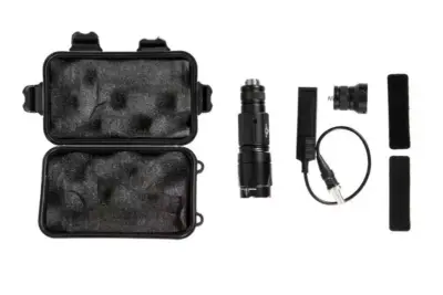 Latarka taktyczna do replik KRISS Vector - czarna - obrazek 3