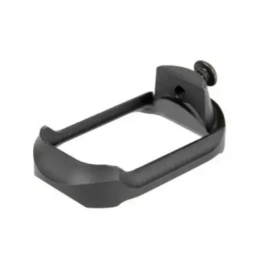 Alternative view of Magwell Compact do replik Glock 17