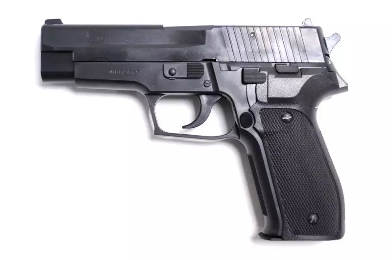 Replika pistoletu Sig Sauer P226 CYB-03-002527-00 asgbox.pl Replika pistoletu Sig Sauer P226 - obrazek 4
