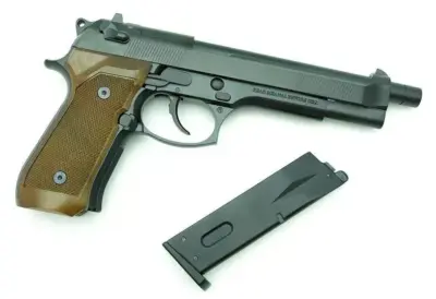 Replika gazowa pistoletu M-92 - obrazek 2