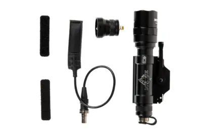 Latarka M620U Scout - Czarna - obrazek 2