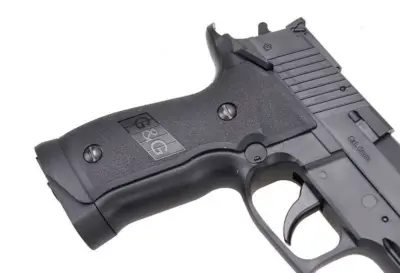 Replika pistoletu G226 - obrazek 5