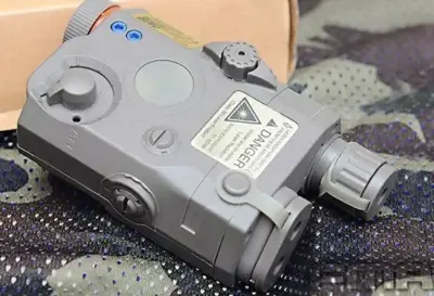 asgbox.pl - Pojemnik na baterię PEQ-15 i FG