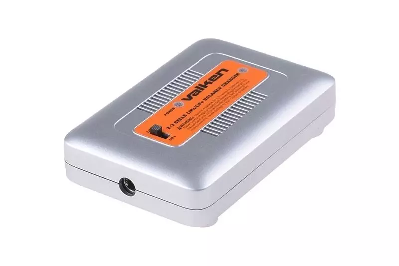 Ładowarka mikroprocesorowa z balanserem LiPo/LiFe 2-3 Cells VLK-07-019953-00 asgbox.pl Ładowarka mikroprocesorowa z balanserem LiPo/LiFe 2-3 Cells - obrazek 4