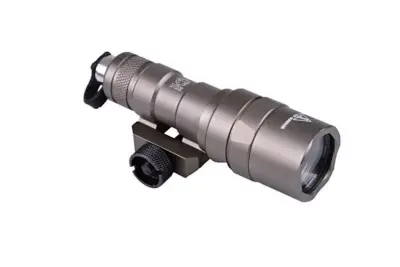 Latarka taktyczna M300B Scout - dark earth - obrazek 5