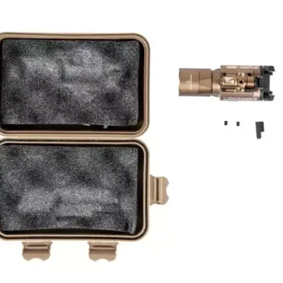 Latarka taktyczna na pistolet X400U - tan NEV-11-024946-00 asgbox.pl Latarka taktyczna na pistolet X400U - tan NEV-11-024946-00 asgbox.pl