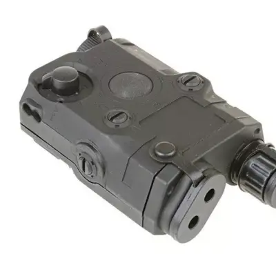 Replika AN/PEQ 15 z celownikiem laserowym - czarny FMA-10-008649-00 asgbox.pl Replika AN/PEQ 15 z celownikiem laserowym - czarny FMA-10-008649-00 asgbox.pl