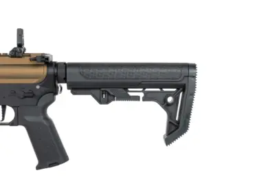 asgbox.pl - Karabinek ASG Specna Arms RRA SA-P25 PRIME™ HAL™ ETU Light Ops Stock Wersja High Torque Half-Tan