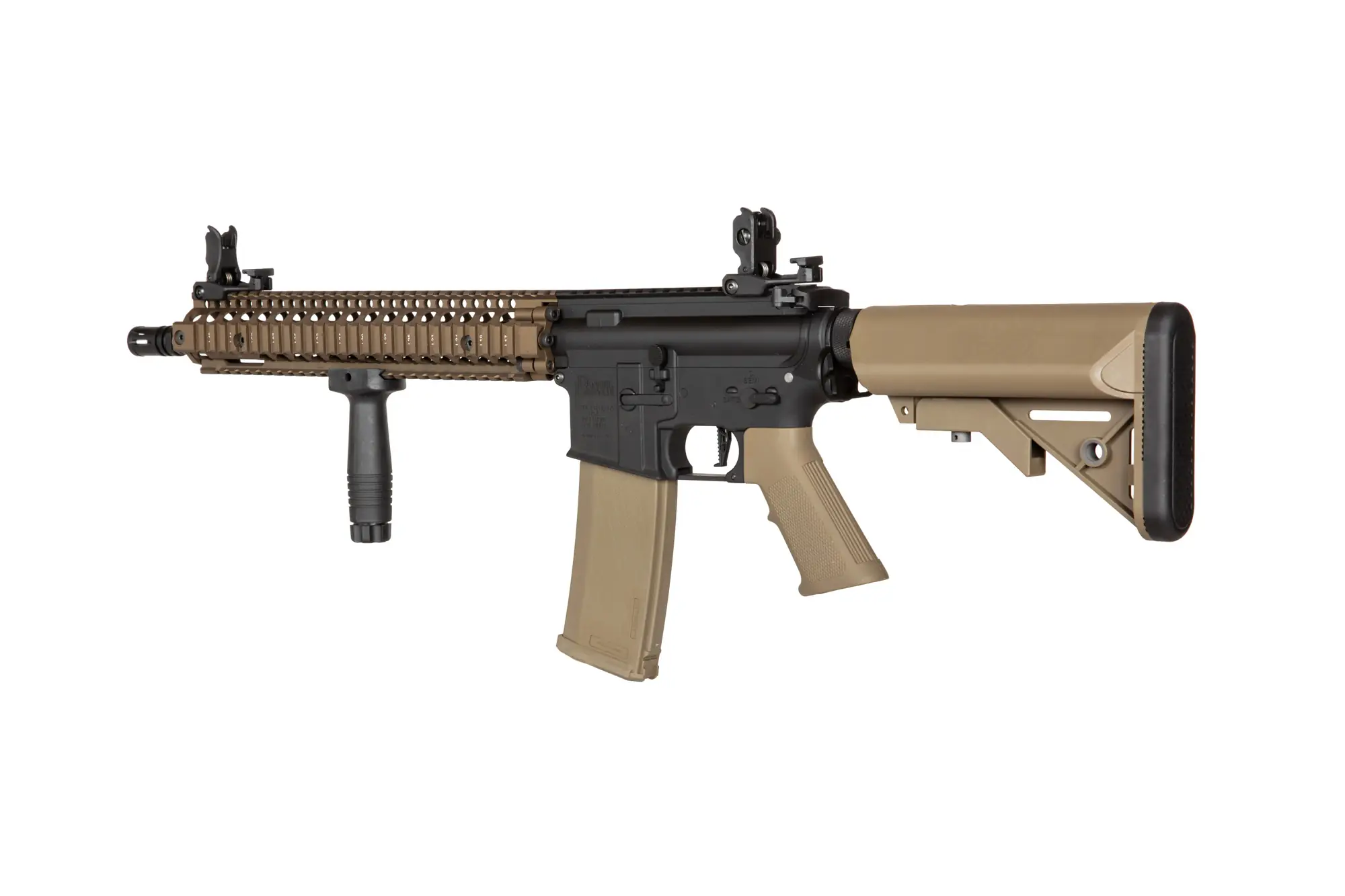 Replika karabinka Daniel Defense® MK18 SA-E26 EDGE 2.0™ - Chaos Bronze OD-G-SPE-01-034041-00 asgbox.pl asgbox.pl - Replika karabinka Daniel Defense® MK18 SA-E26 EDGE 2.0™ - Chaos Bronze