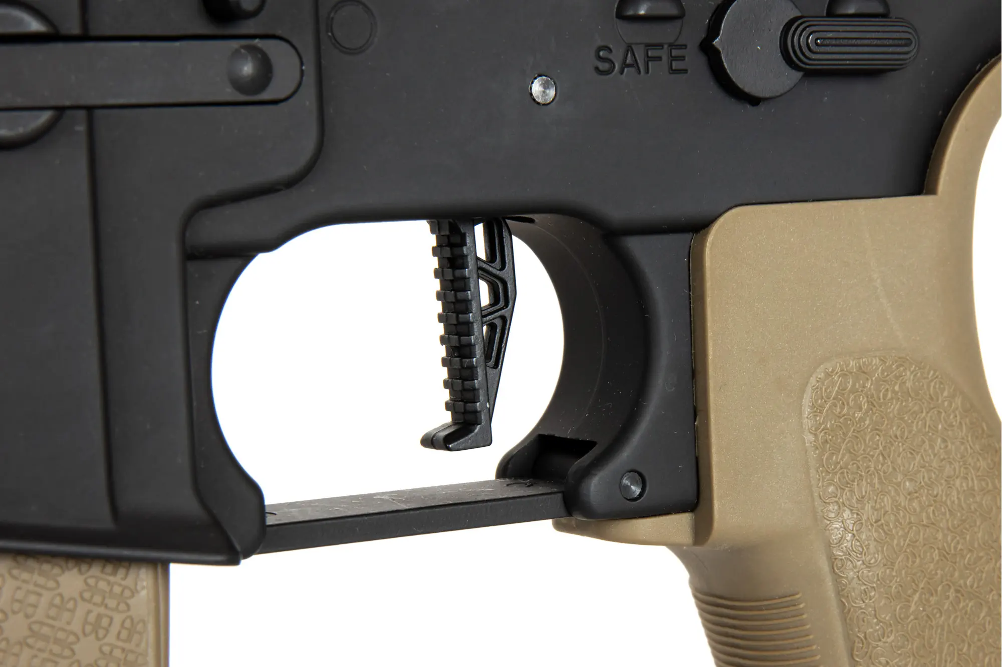 Karabinek ASG Specna Arms RRA SA-E14 EDGE 2.0 GATE ASTER Half-Tan (OUTLET) OUT-72-042746-00 asgbox.pl Karabinek ASG Specna Arms RRA SA-E14 EDGE 2.0 GATE ASTER Half-Tan (OUTLET) - obrazek 3