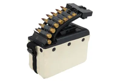 Elektryczny magazynek pudełkowy A&K na 2000 kulek do replik typu M249 z imitacją amunicji Tan - obrazek 2