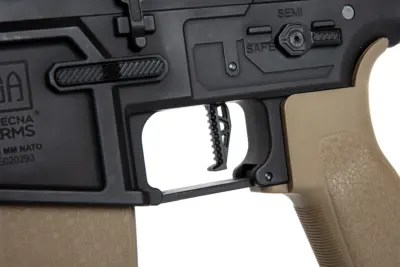Replika karabinka SA-E12 EDGE 2.0™ GATE ASTER Half-Tan - New receiver/Light Ops Stock (OUTLET) - obrazek 5