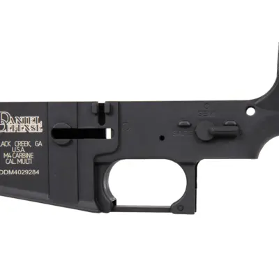 Polimerowy dolny korpus Daniel Defense do serii M4 SA z systemem ESA™ - Czarny SPE-09-037887-00 asgbox.pl Polimerowy dolny korpus Daniel Defense do serii M4 SA z systemem ESA™ - Czarny SPE-09-037887-00 asgbox.pl