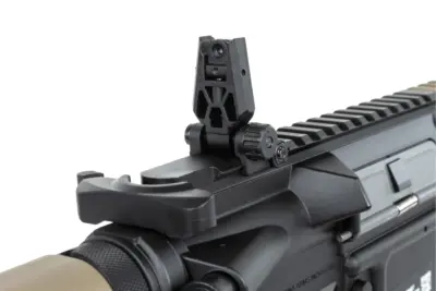 Karabinek ASG Specna Arms RRA SA-P12 PRIME™ HAL™ ETU Light Ops Stock Wersja High Torque Half-Tan - obrazek 4