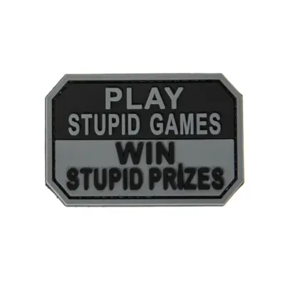 asgbox.pl - Naszywka PVC -  Play Stupid