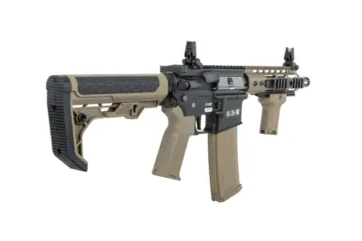 Karabinek ASG Specna Arms RRA SA-P12 PRIME™ HAL™ ETU Light Ops Stock Wersja High Torque Half-Tan - obrazek 5