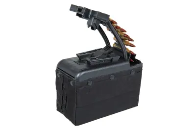 Elektryczny magazynek pudełkowy A&K na 2000 kulek do replik typu M249 z imitacją amunicji Czarny - obrazek 2