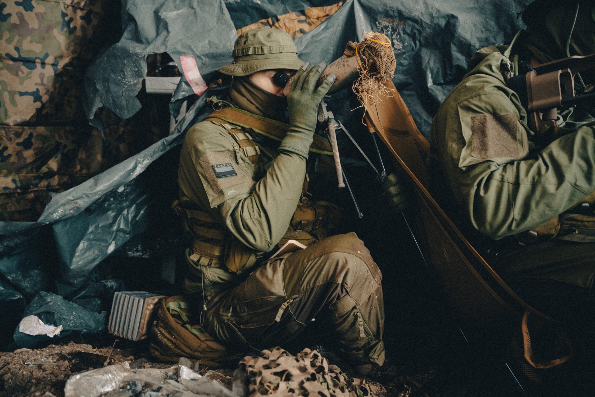 HELIKON LIGHTWEIGHT WRAP Neck Gaiter – Black OD-A-CZ-WRL-PO-01 asgbox.pl HELIKON LIGHTWEIGHT WRAP Neck Gaiter – Black - obrazek 4